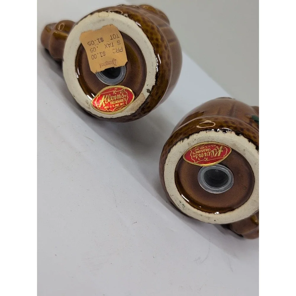 Vintage Squirrel / Acorn 